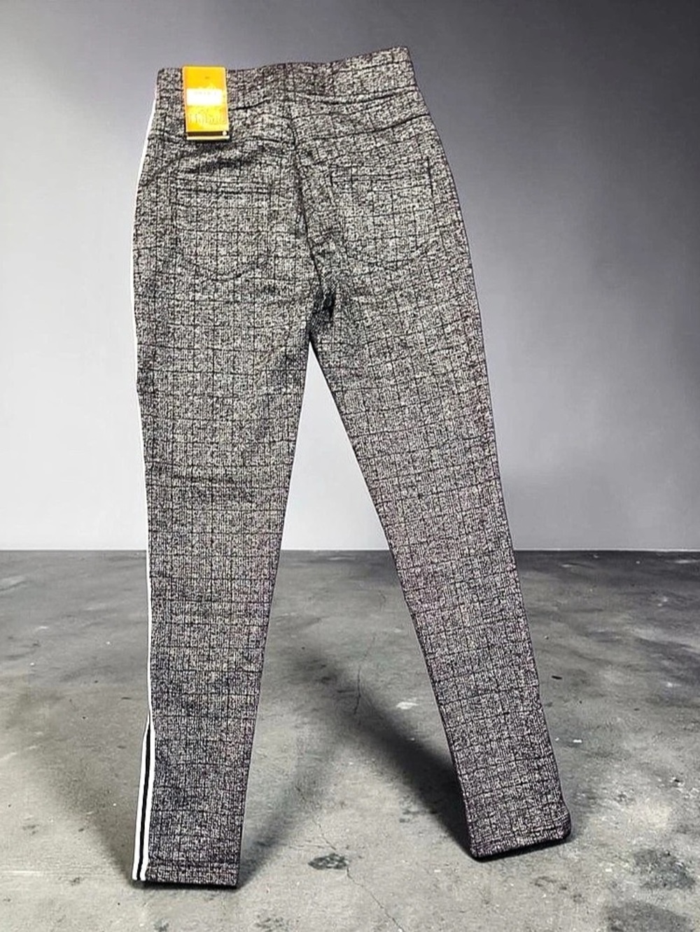 Hybrid Plaid Side Stripe Leggings in Gray Size 8 NWT - Picture 2 of 7